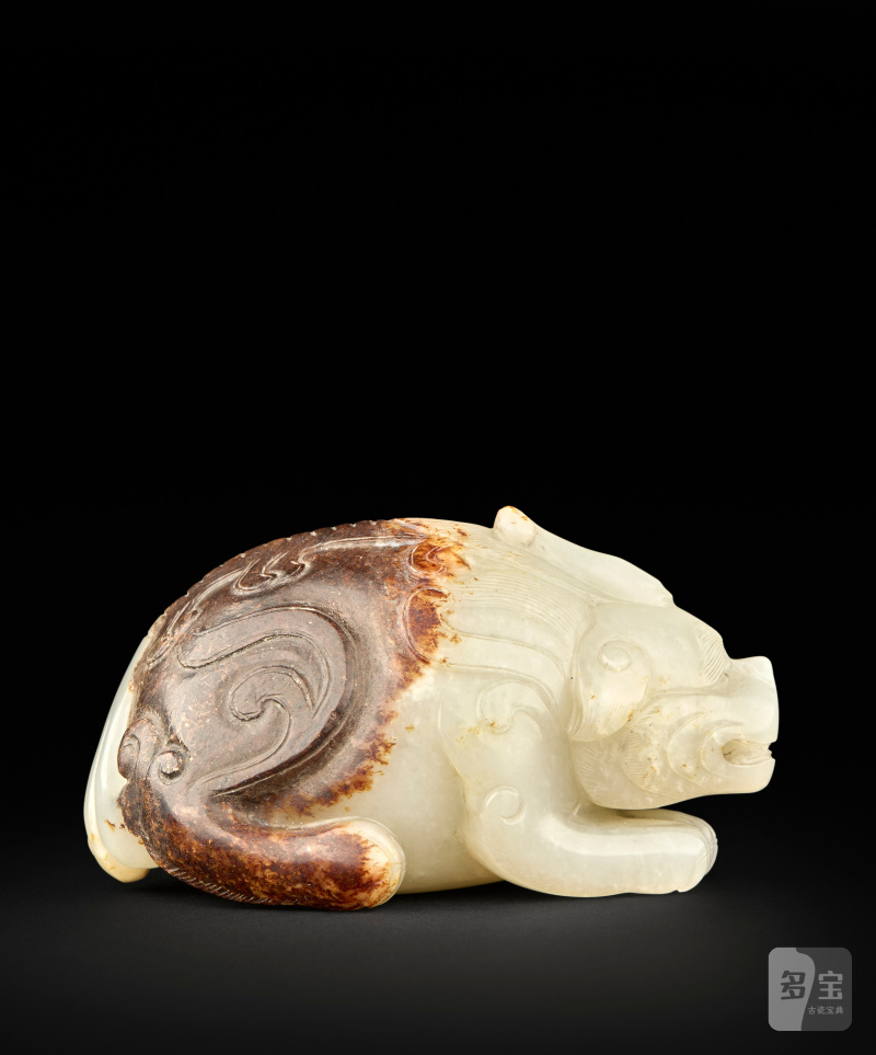 QILIN EN JADE CÉLADON PÂLE ET ROUILLE  CHINE, DYNASTIE QING (1644-1911) - 图4